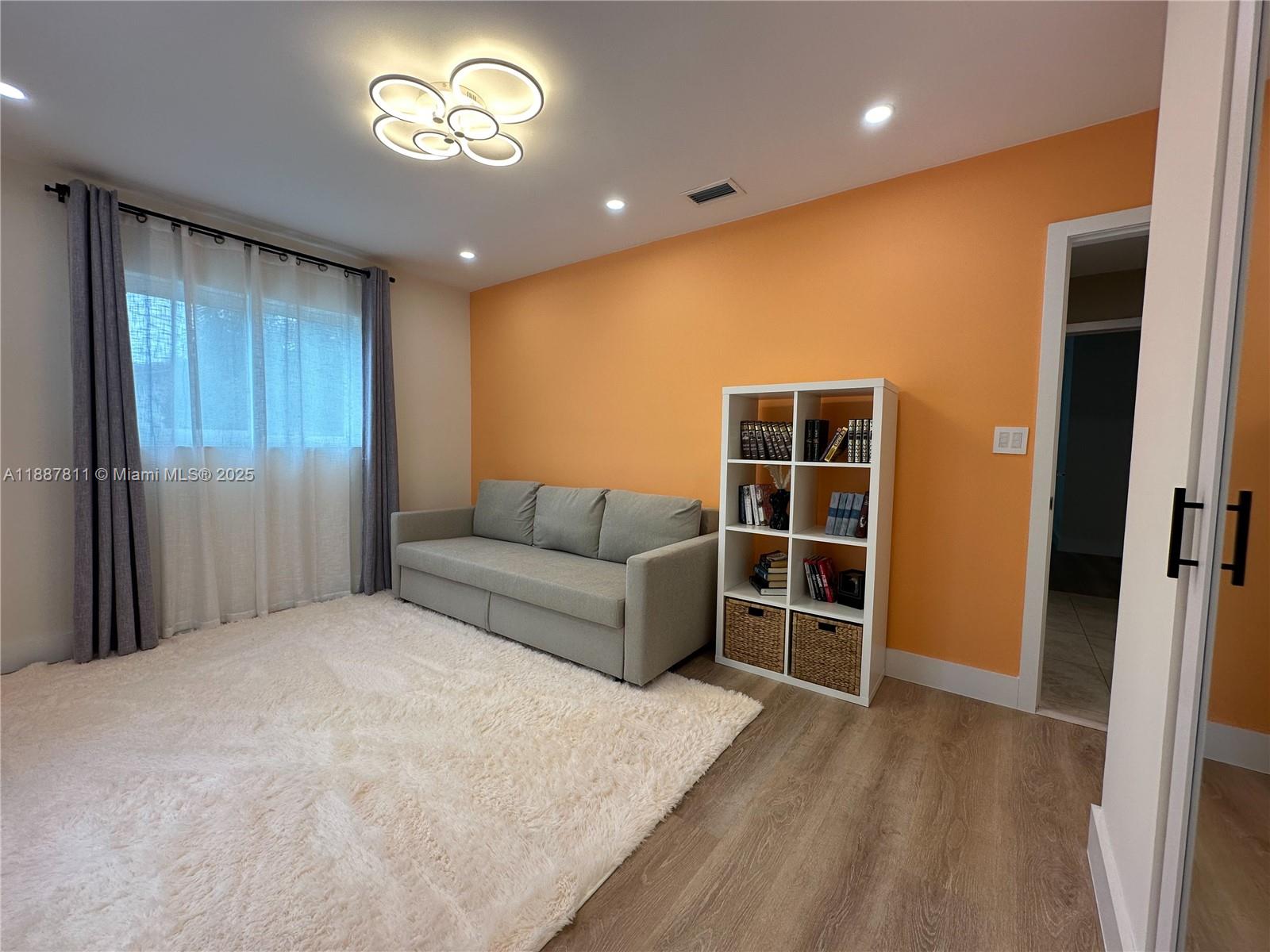 CORAL SPRINGS II - Residential