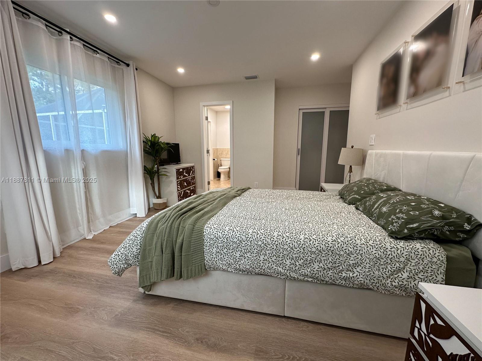 CORAL SPRINGS II - Residential