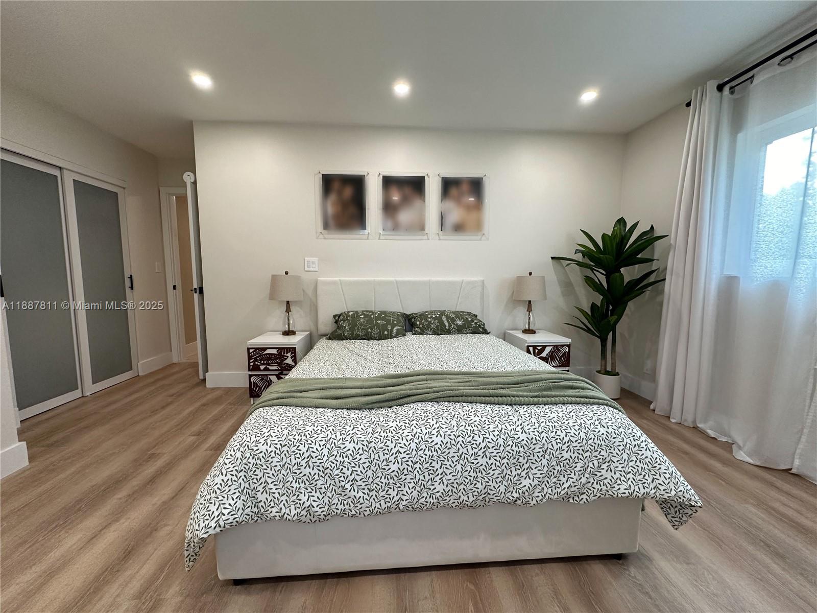 CORAL SPRINGS II - Residential