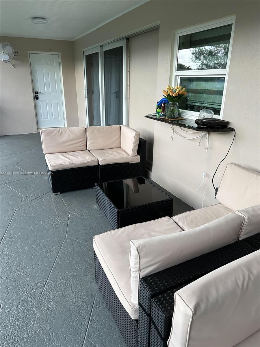 CORAL SPRINGS II - Residential
