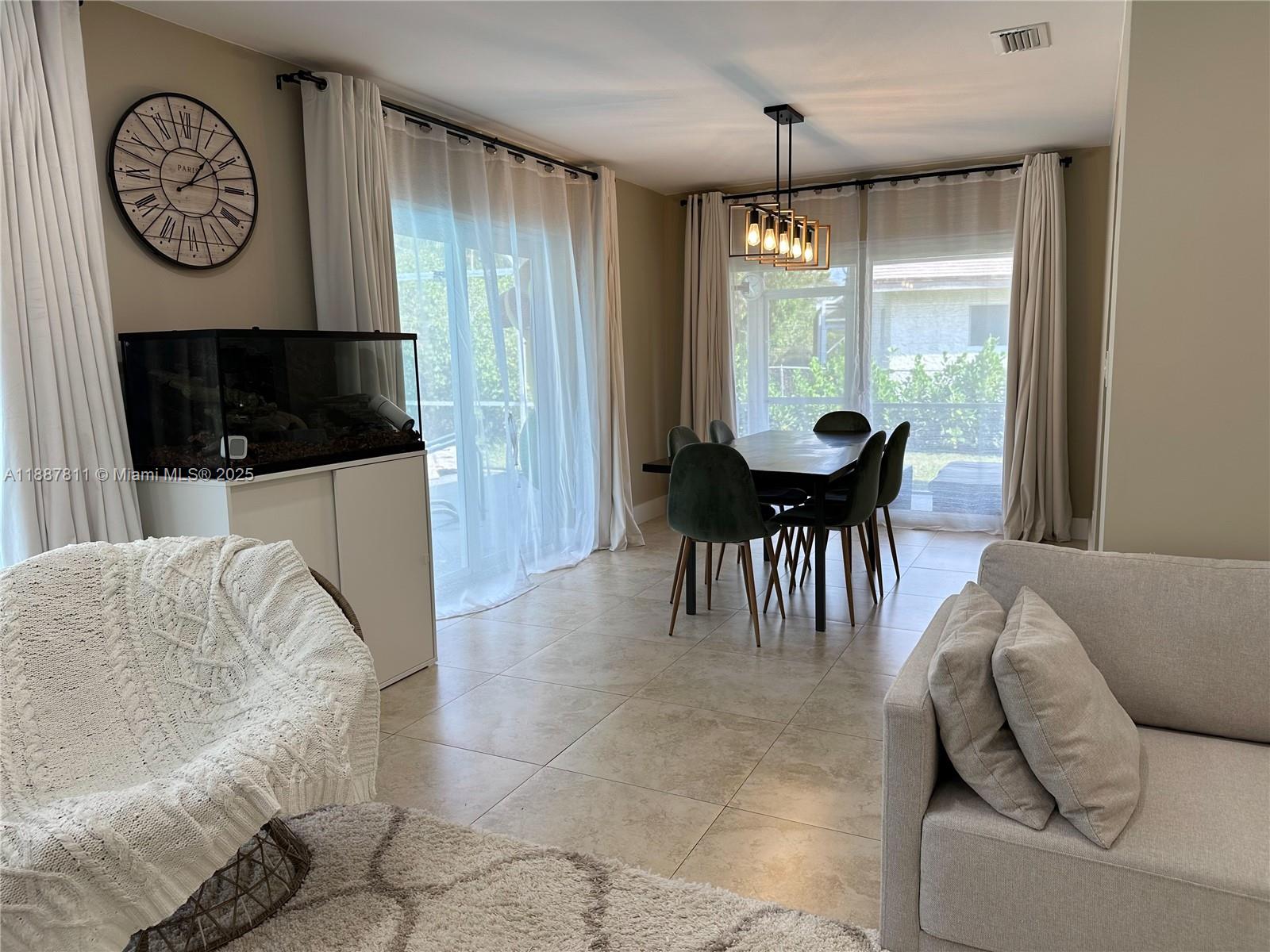 CORAL SPRINGS II - Residential