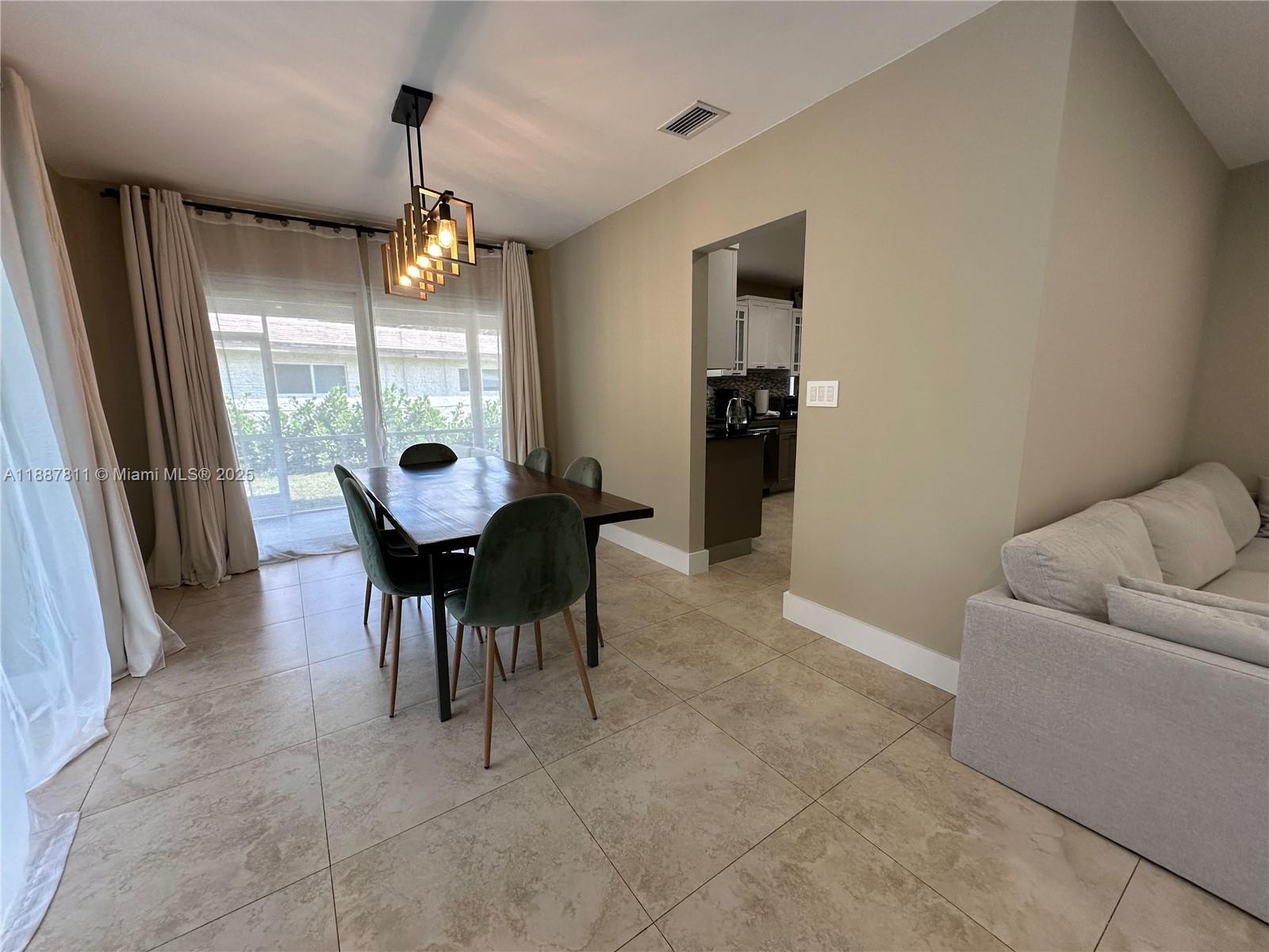 CORAL SPRINGS II - Residential
