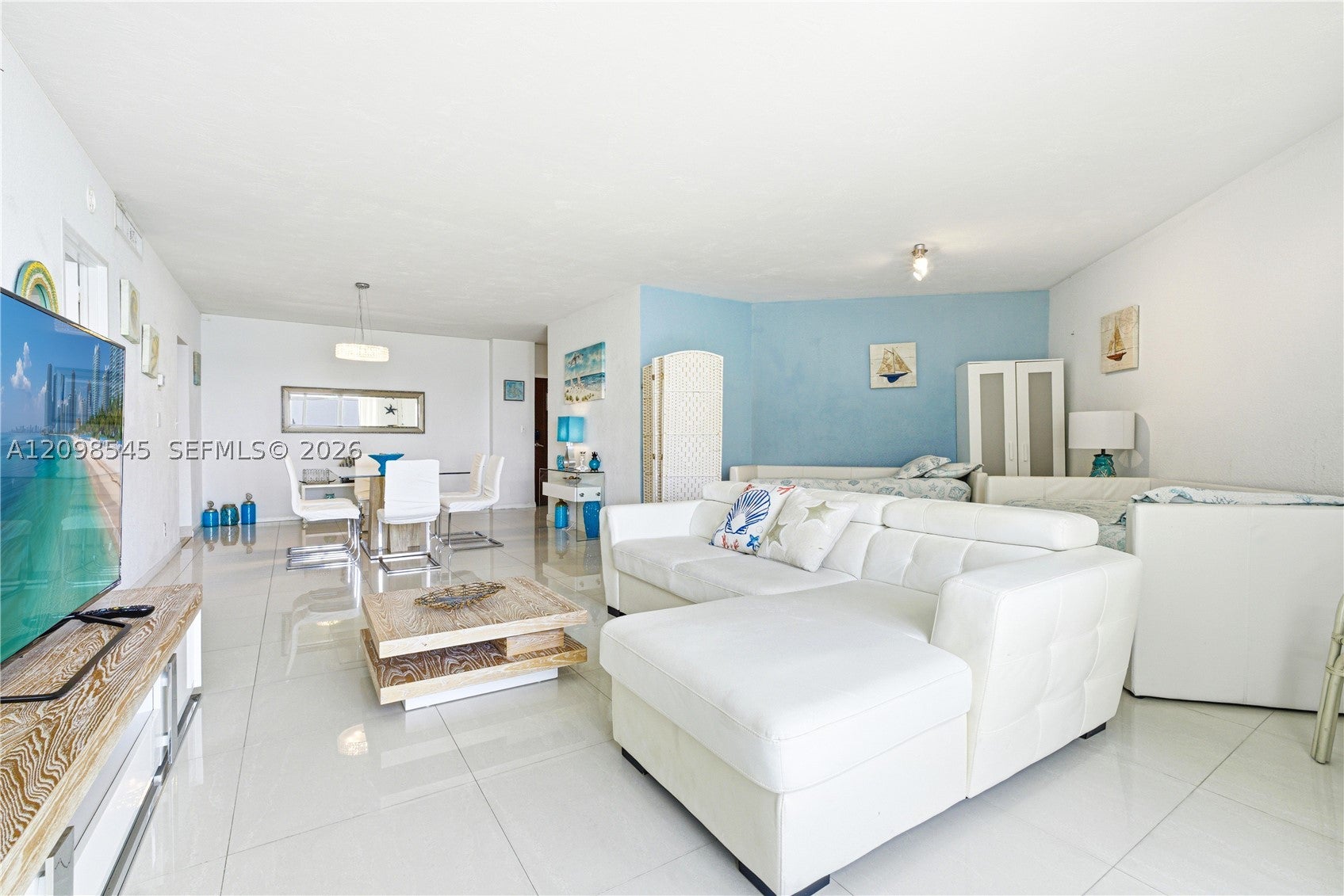 3801 S Ocean Dr 10L, Hollywood, FL, 33019/$530,000 4 3801 S Ocean Dr 10L
