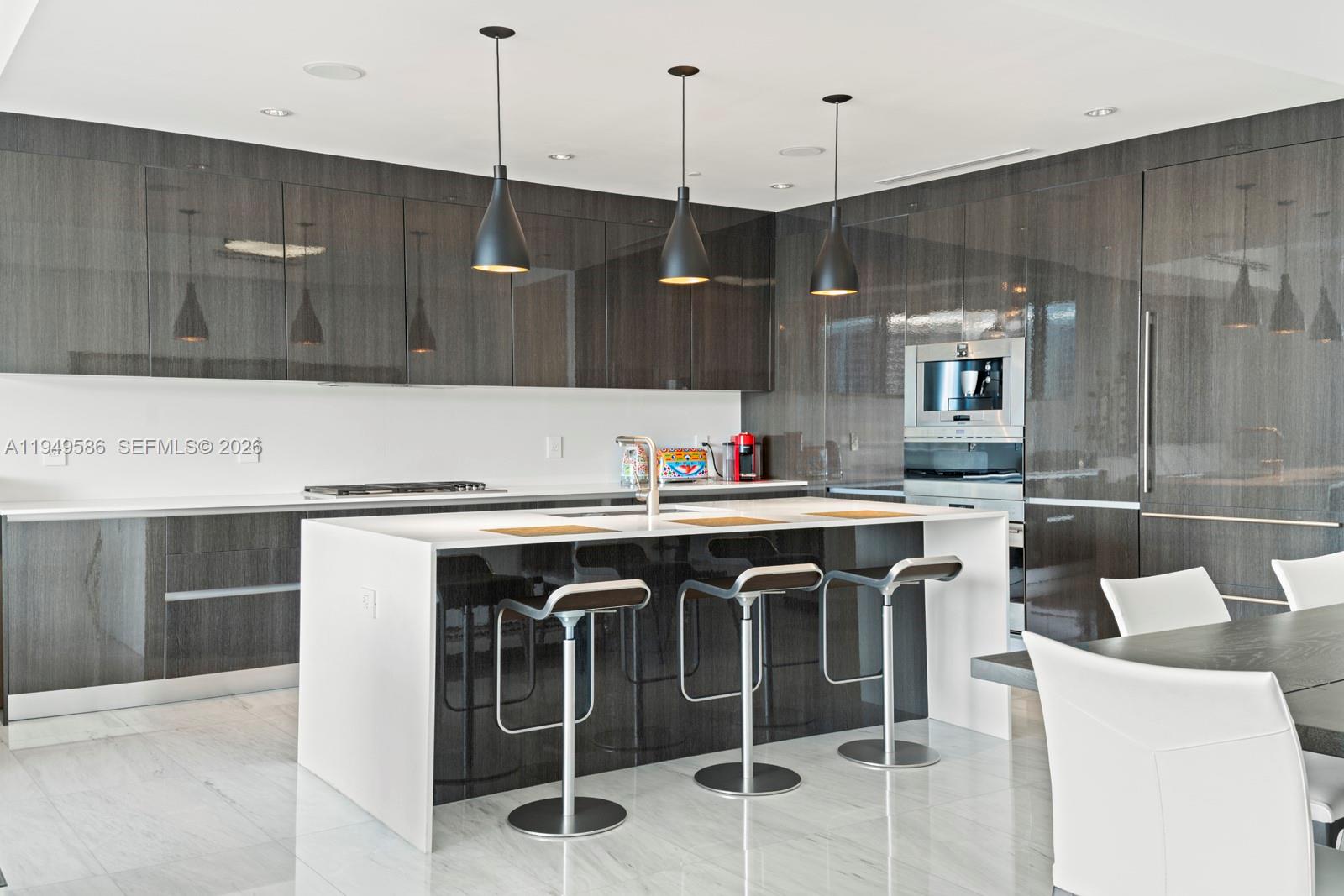 ECHO CONDO - Residential