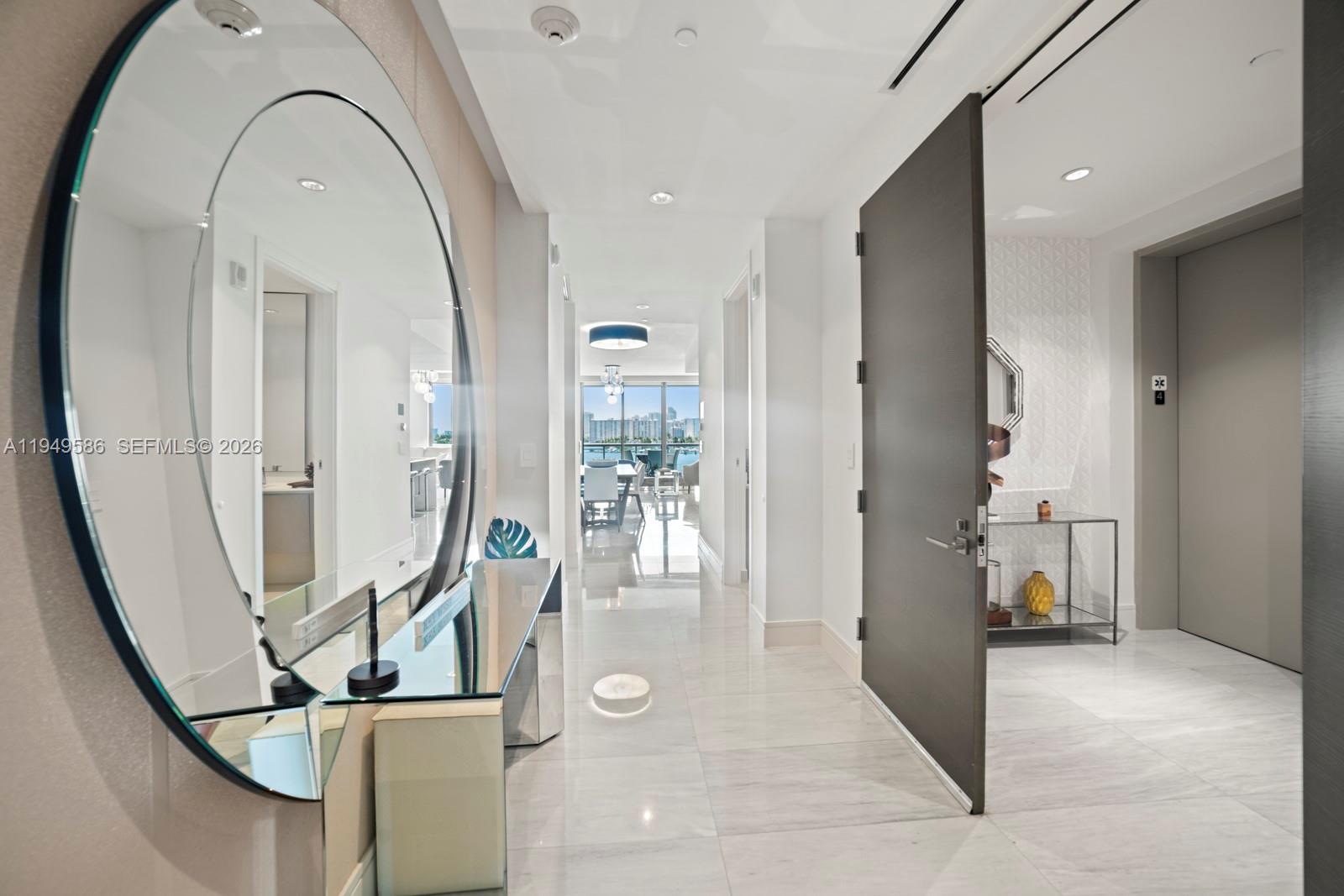 ECHO CONDO - Residential