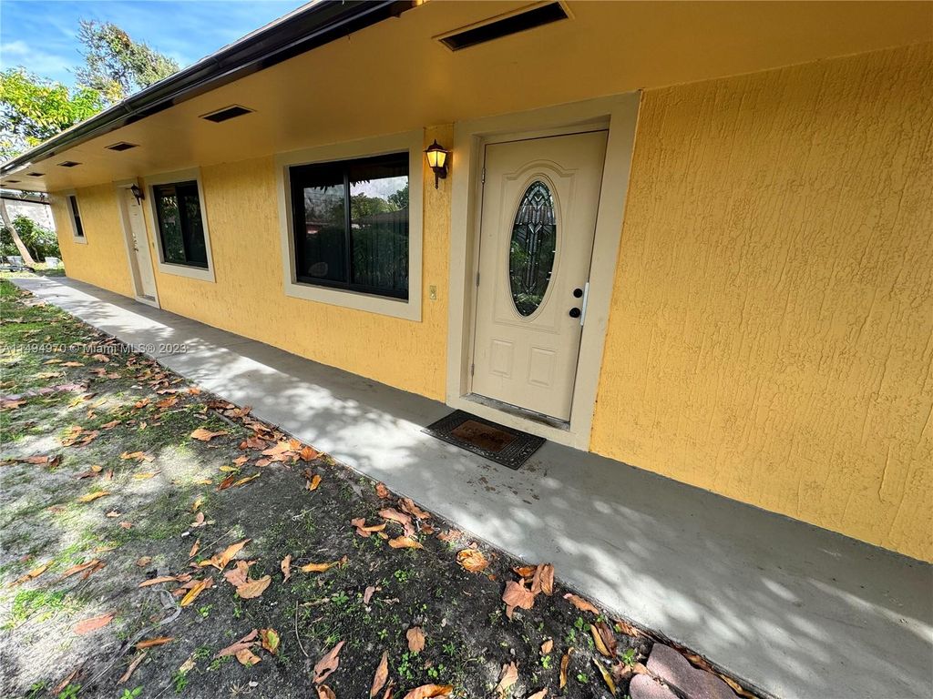 Photo of 2731 SW 7th St #1, Fort Lauderdale, FL 33312 (MLS # A11494970)