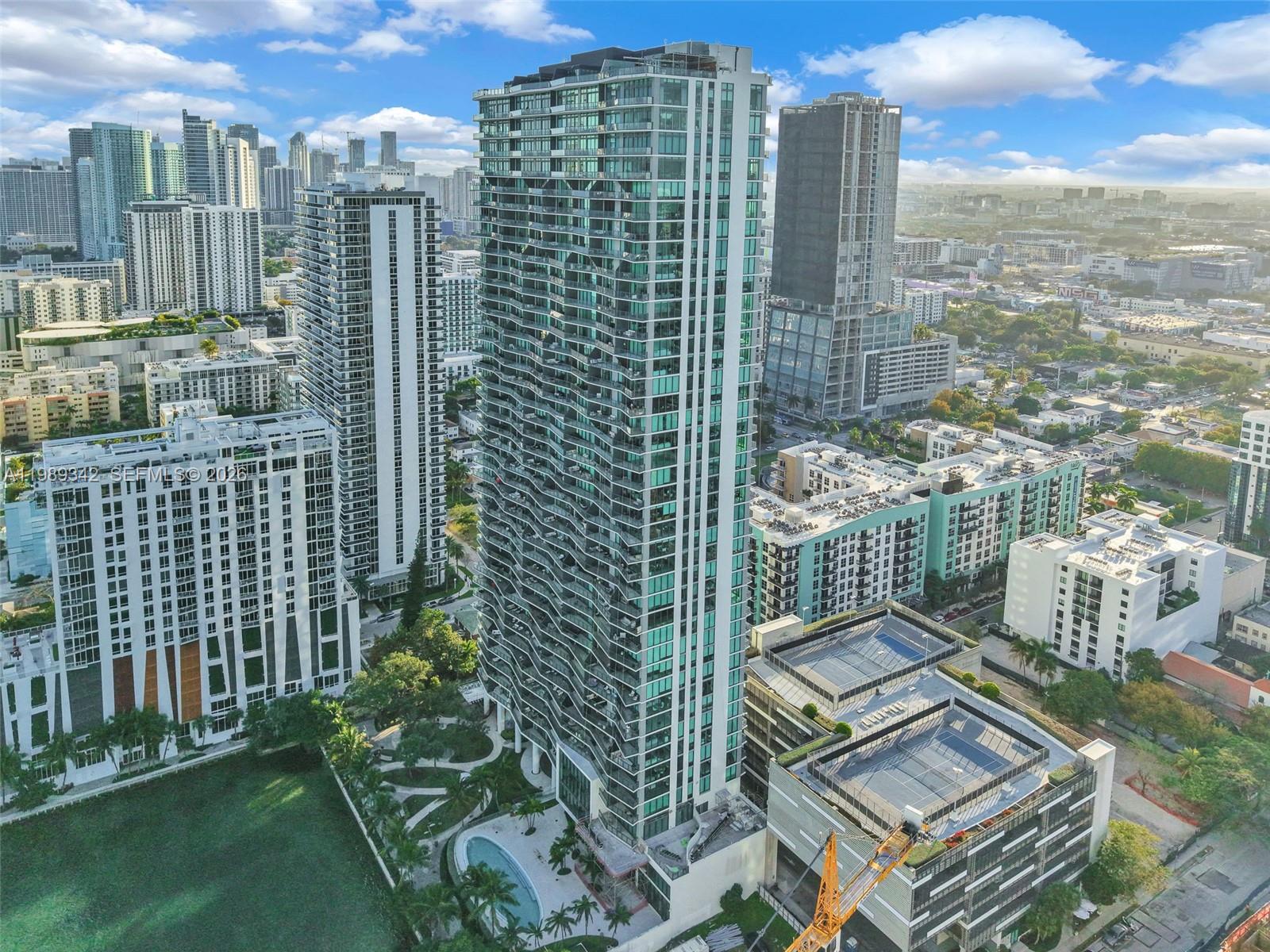 ICON BAY CONDO - Residential