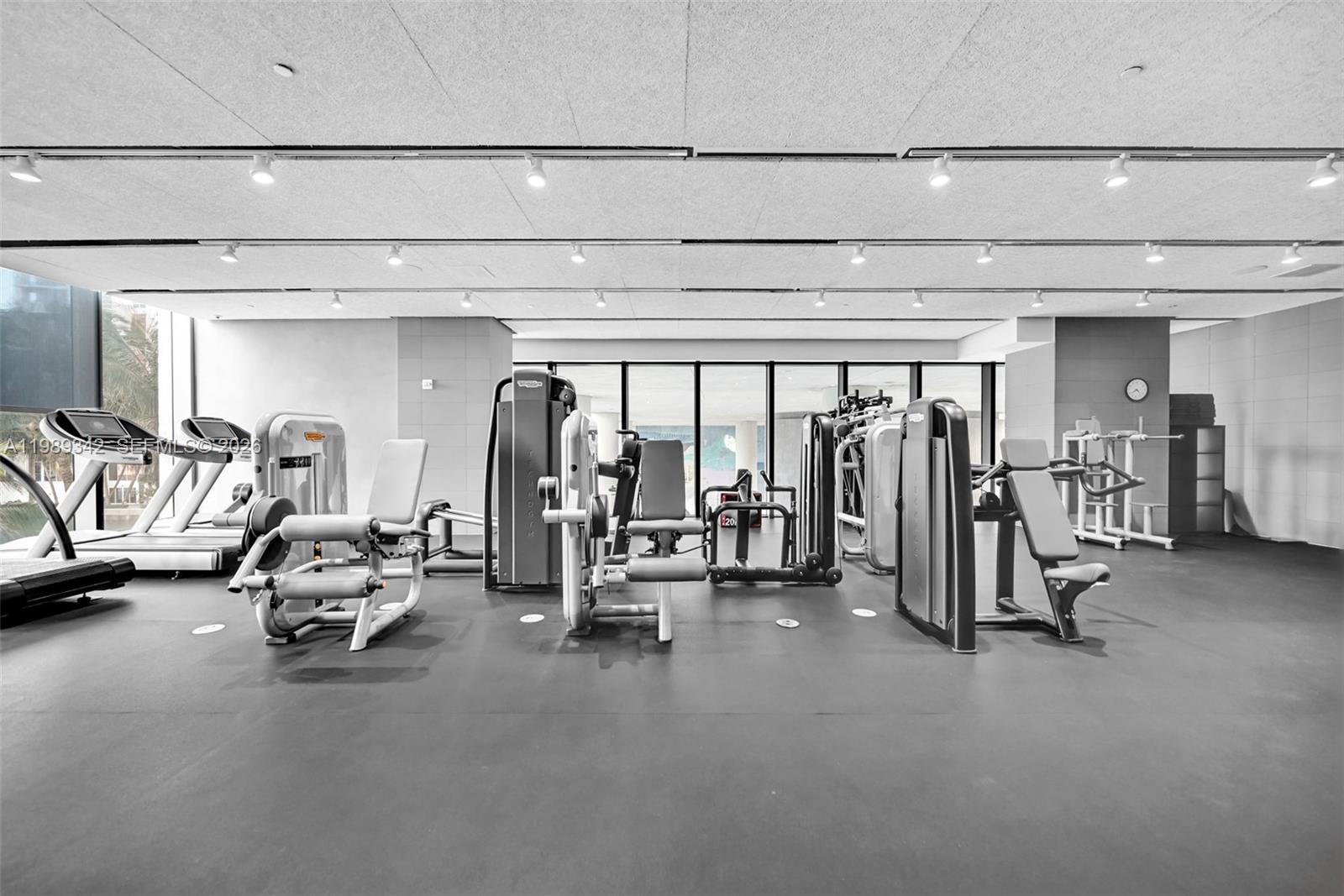 ICON BAY CONDO - Residential