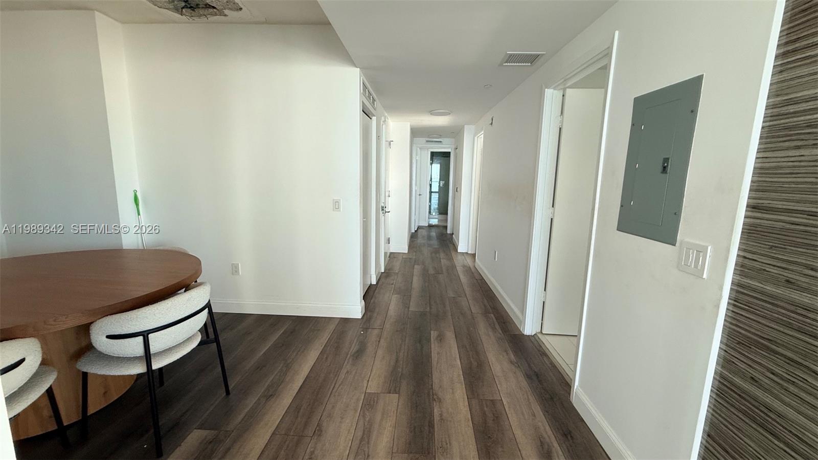 ICON BAY CONDO - Residential