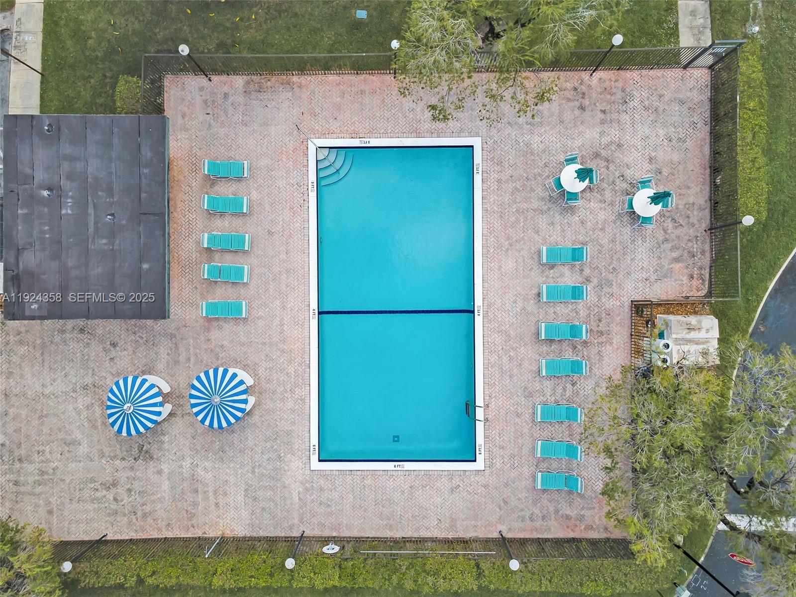 SUNRISE NOB HILL EAST - Residential