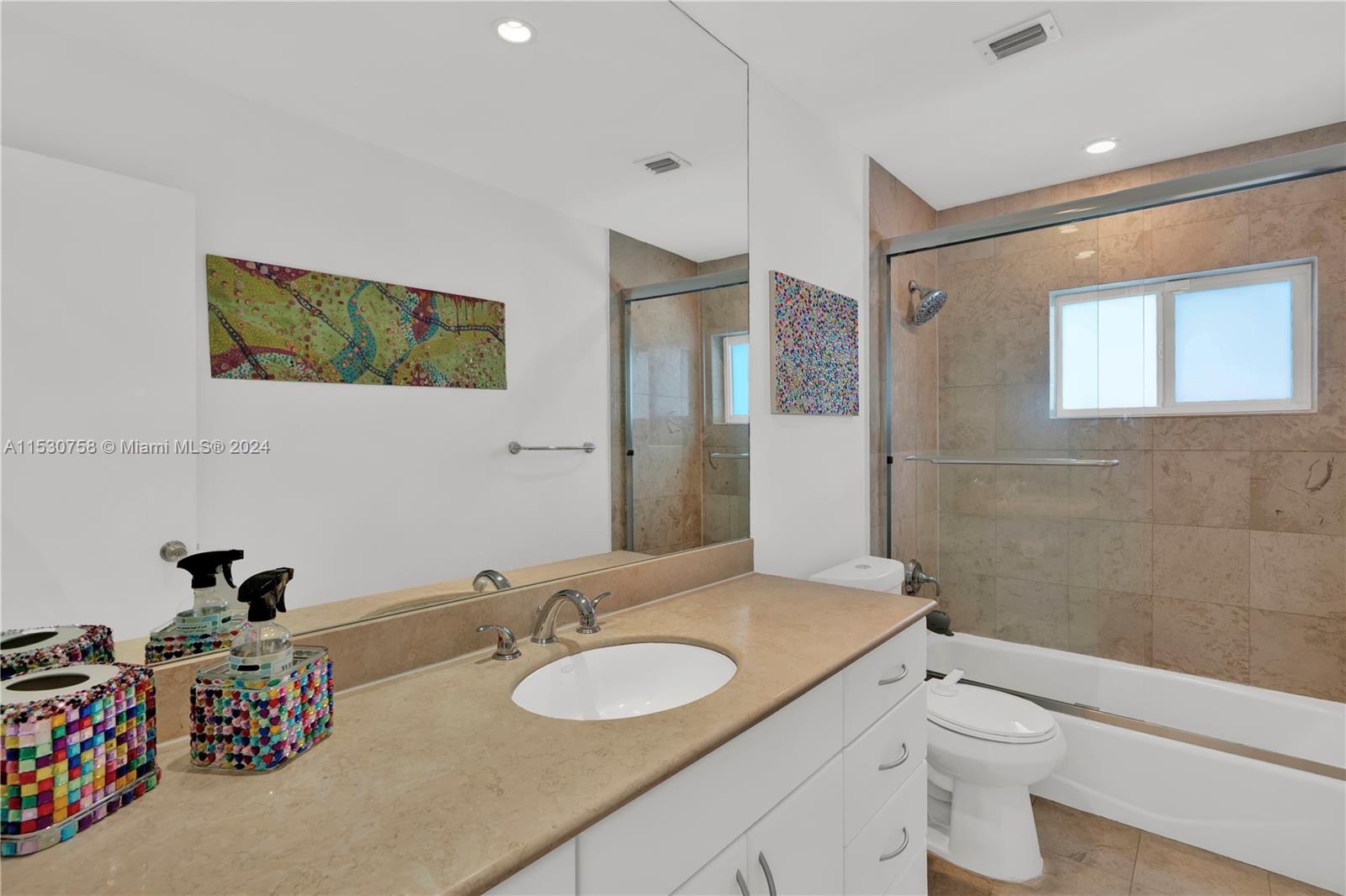 TROPICAL ISLE HOMES SUB 4 - Residential