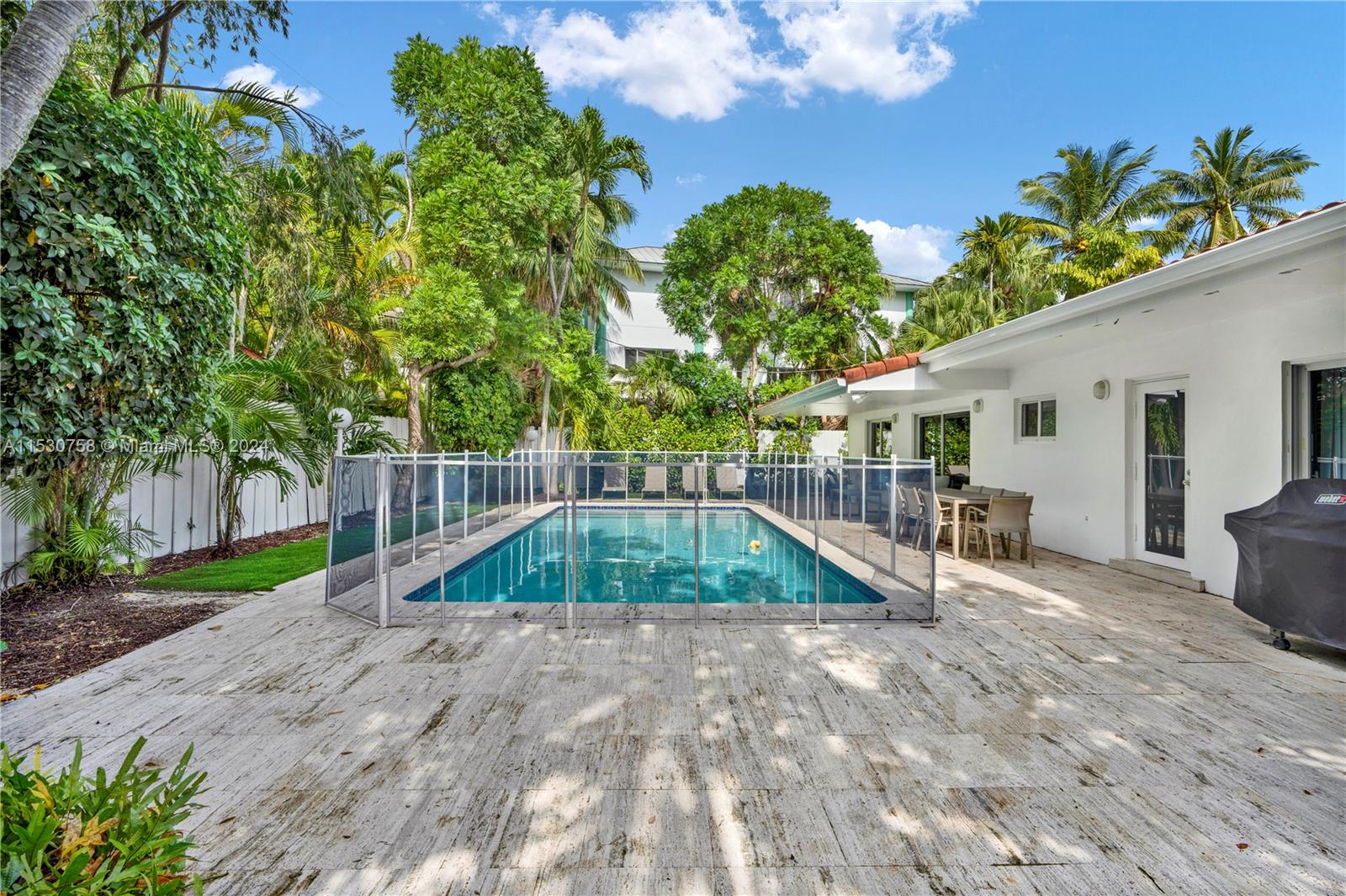 TROPICAL ISLE HOMES SUB 4 - Residential