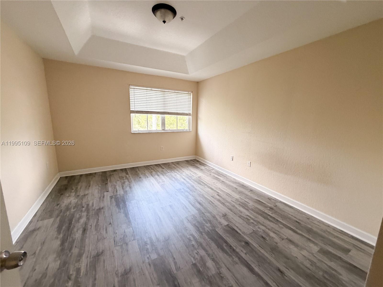 SHOMA COURTYARDS II AT RO - Residential