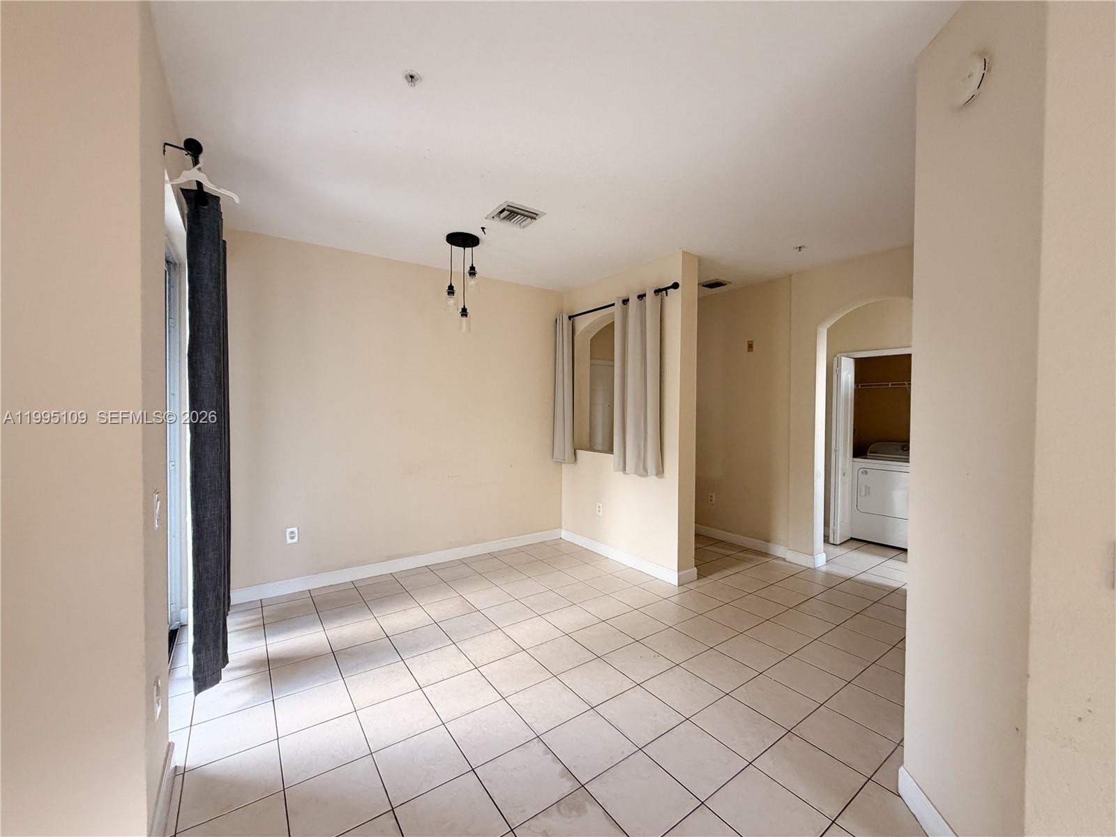 SHOMA COURTYARDS II AT RO - Residential