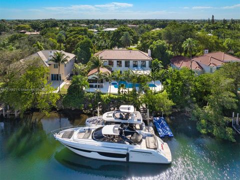 284 Las Brisas Ct Coral Gables FL 33143