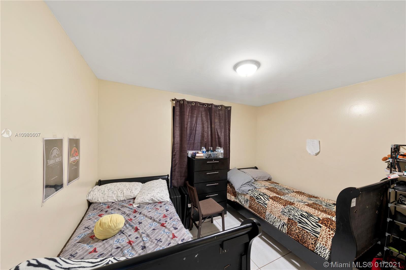 AVOCADO VILLAS - Residential