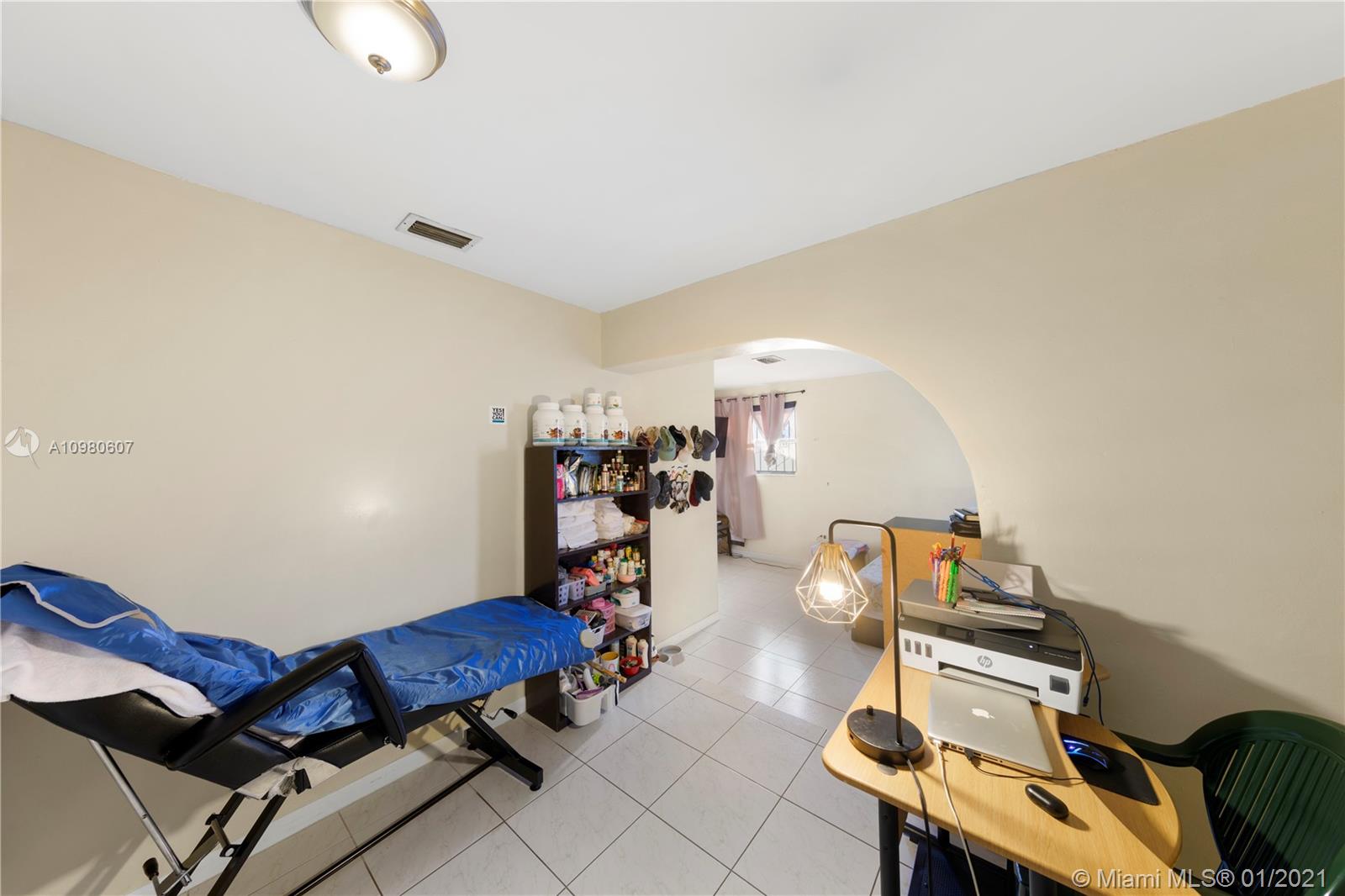 AVOCADO VILLAS - Residential