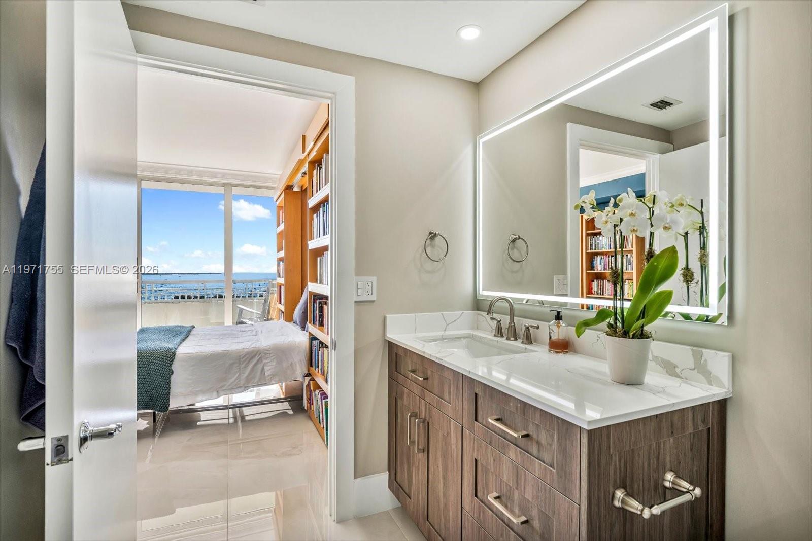 THE TOWER RESIDENCES COND - Residential