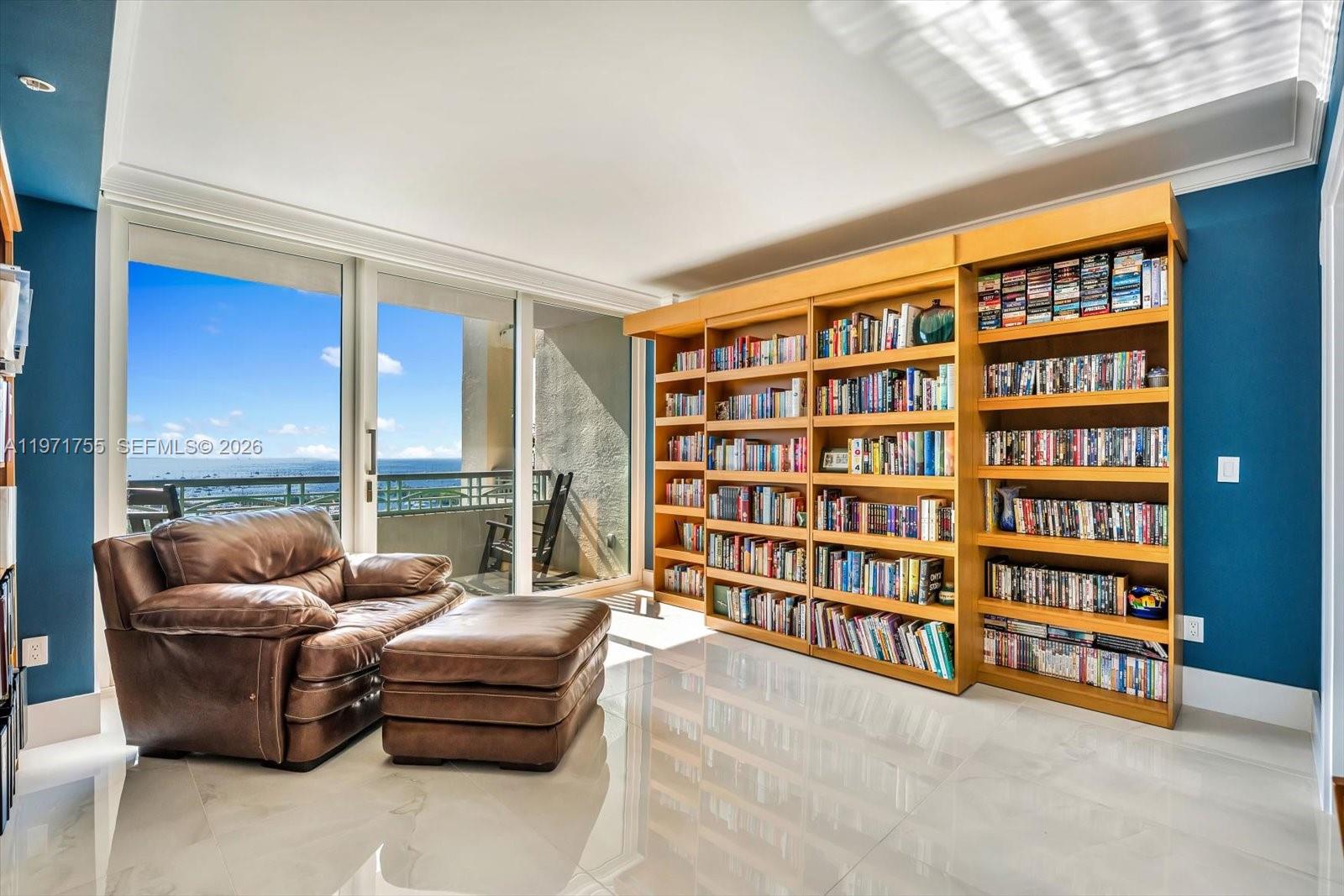 THE TOWER RESIDENCES COND - Residential