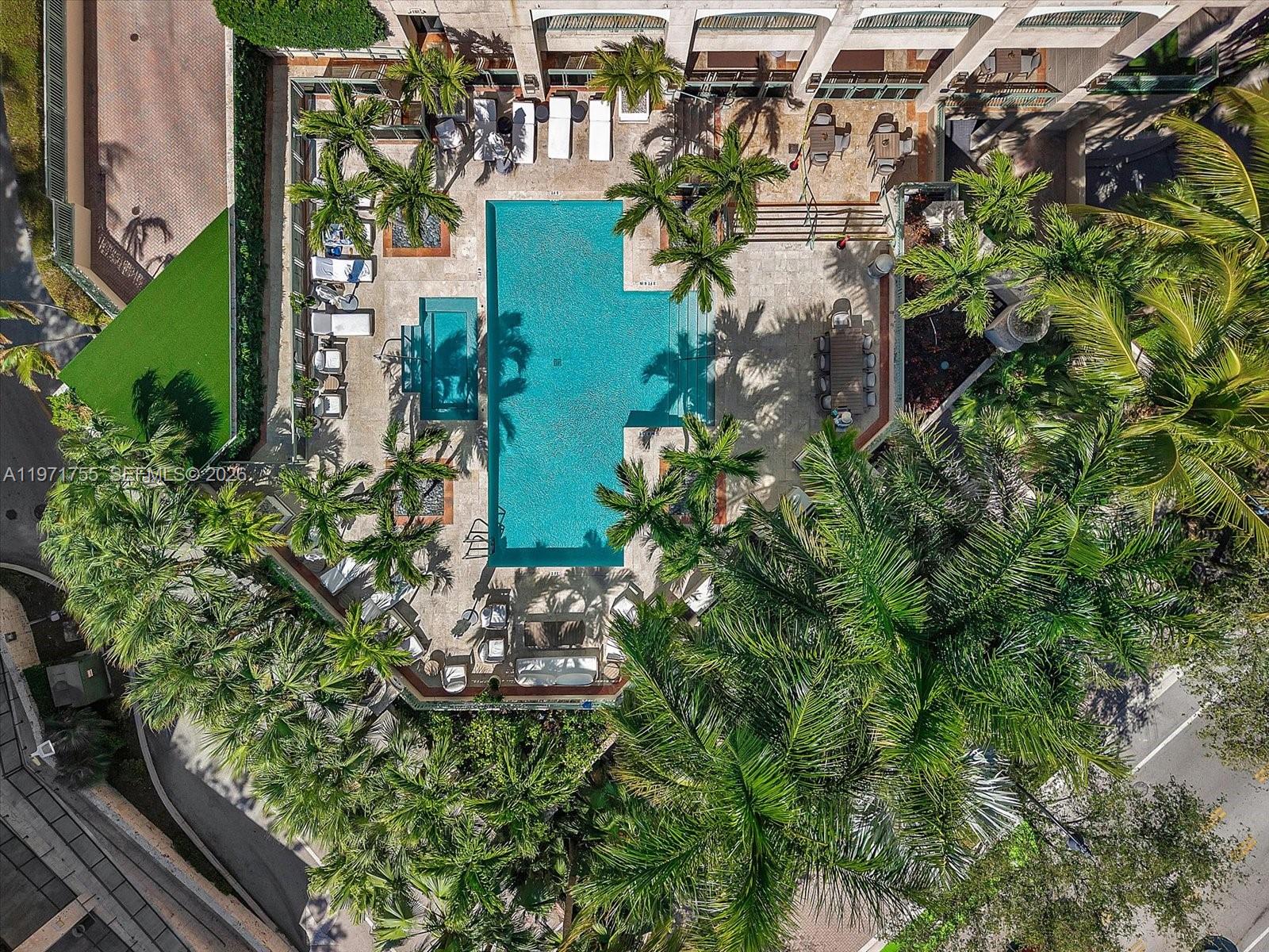 THE TOWER RESIDENCES COND - Residential