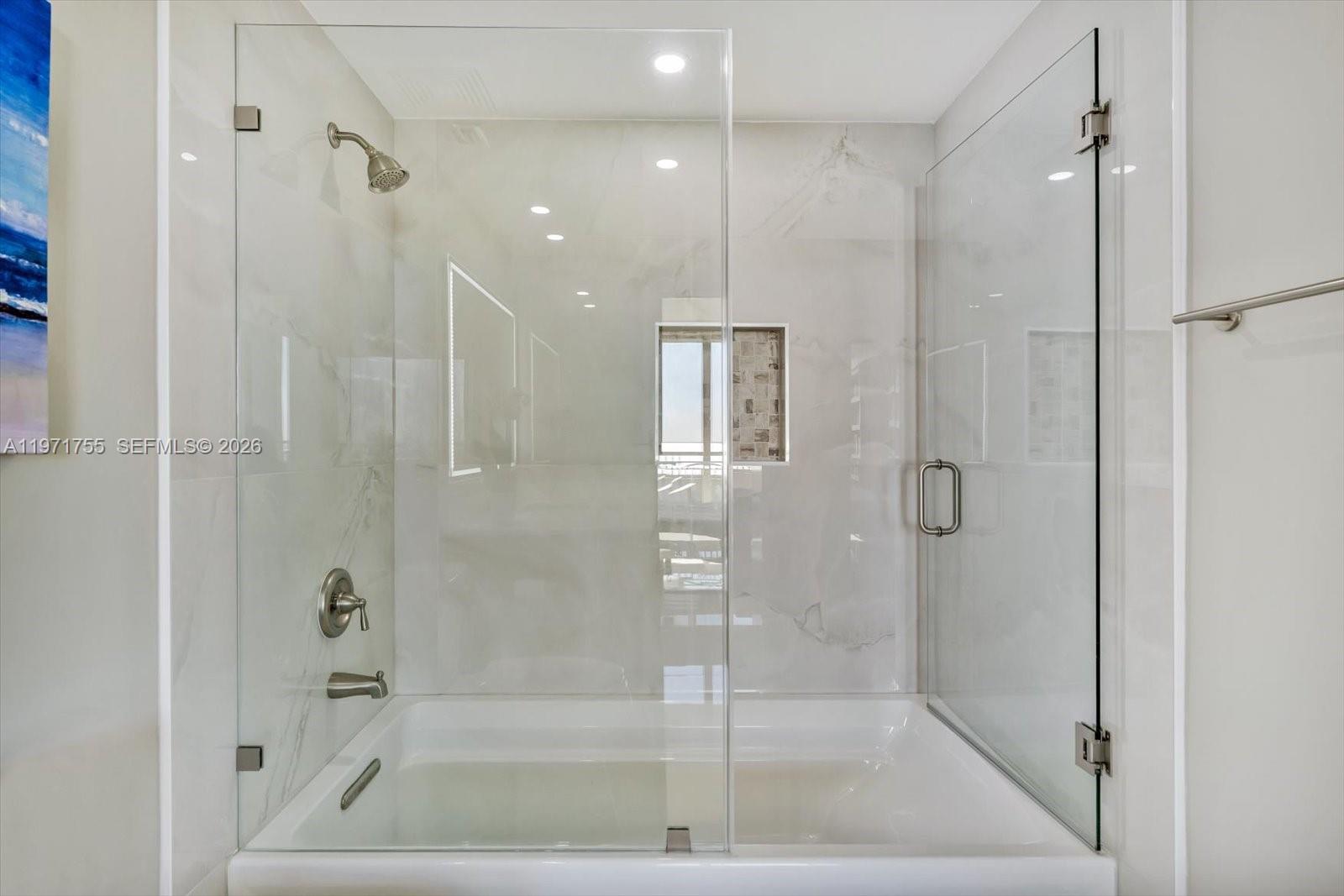 THE TOWER RESIDENCES COND - Residential