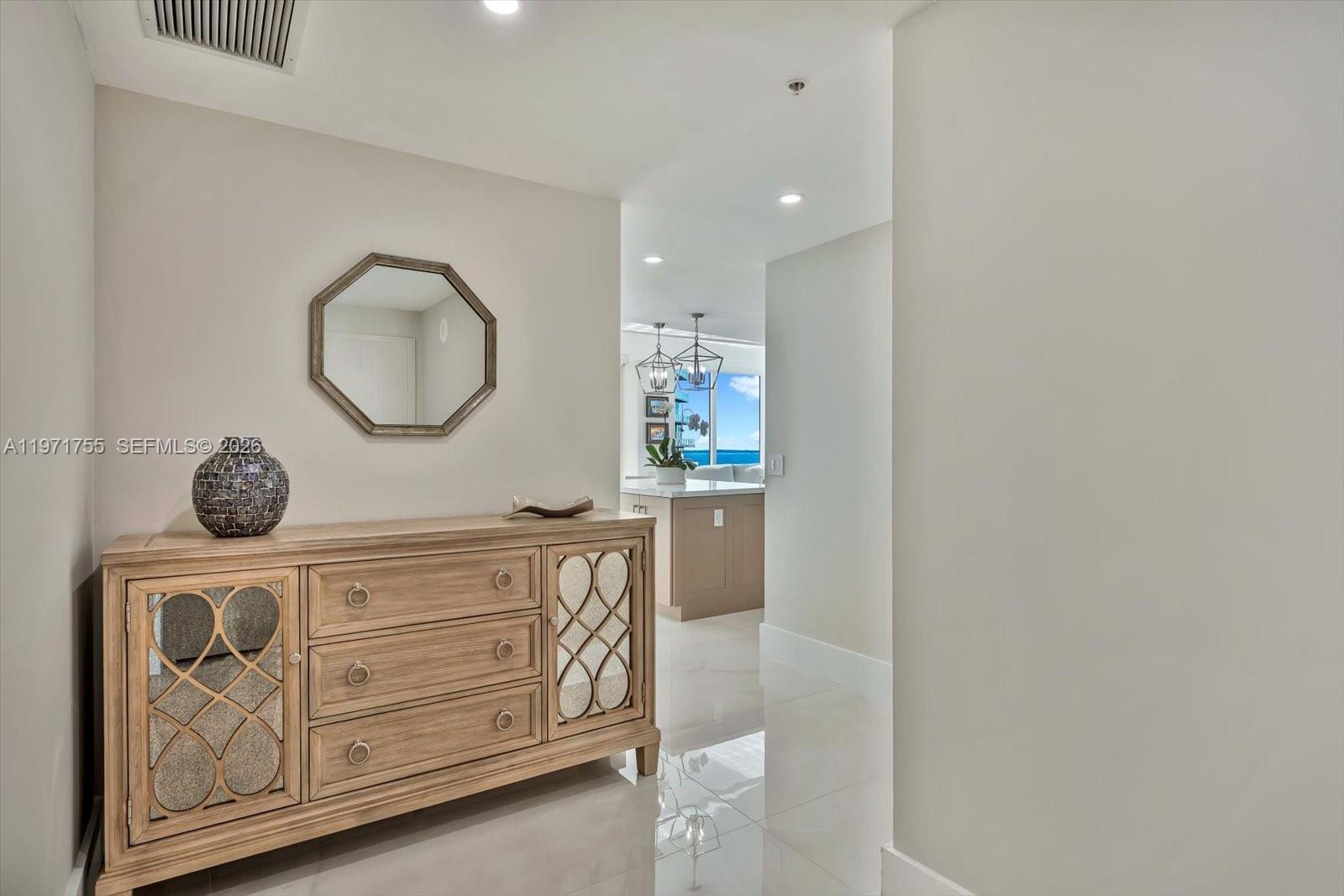 THE TOWER RESIDENCES COND - Residential