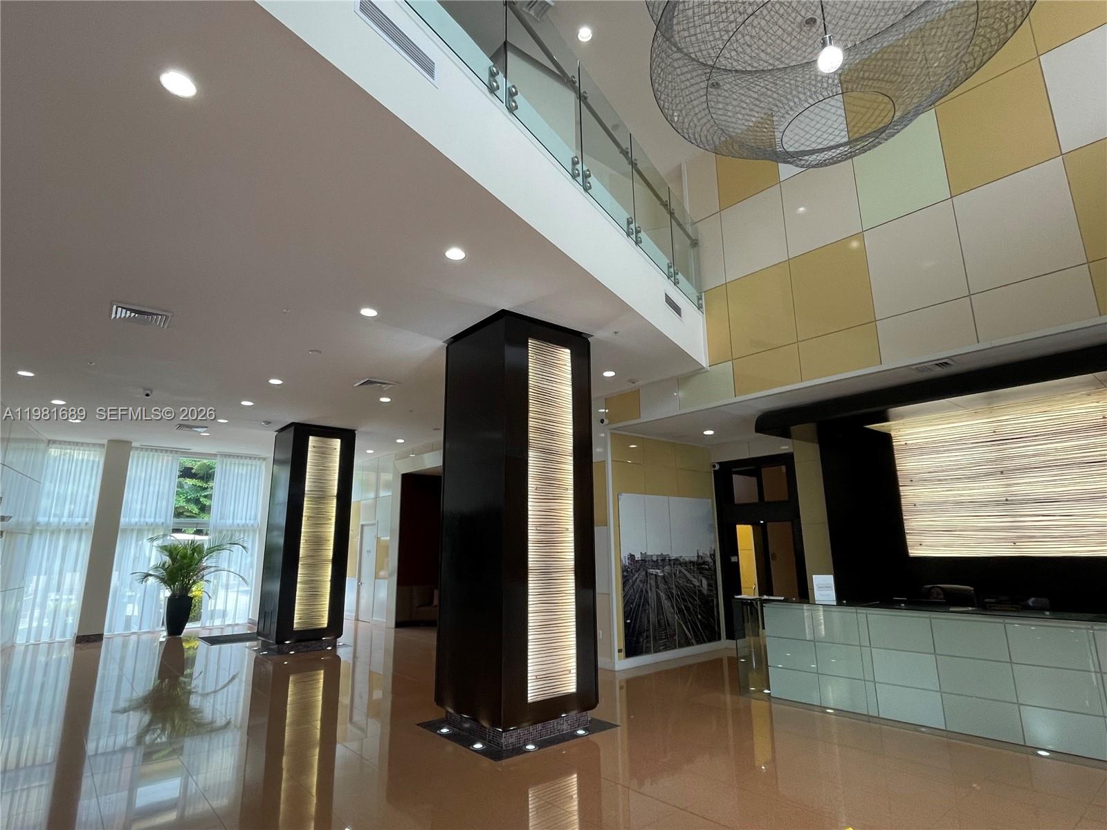 2775 NE 187th St 607