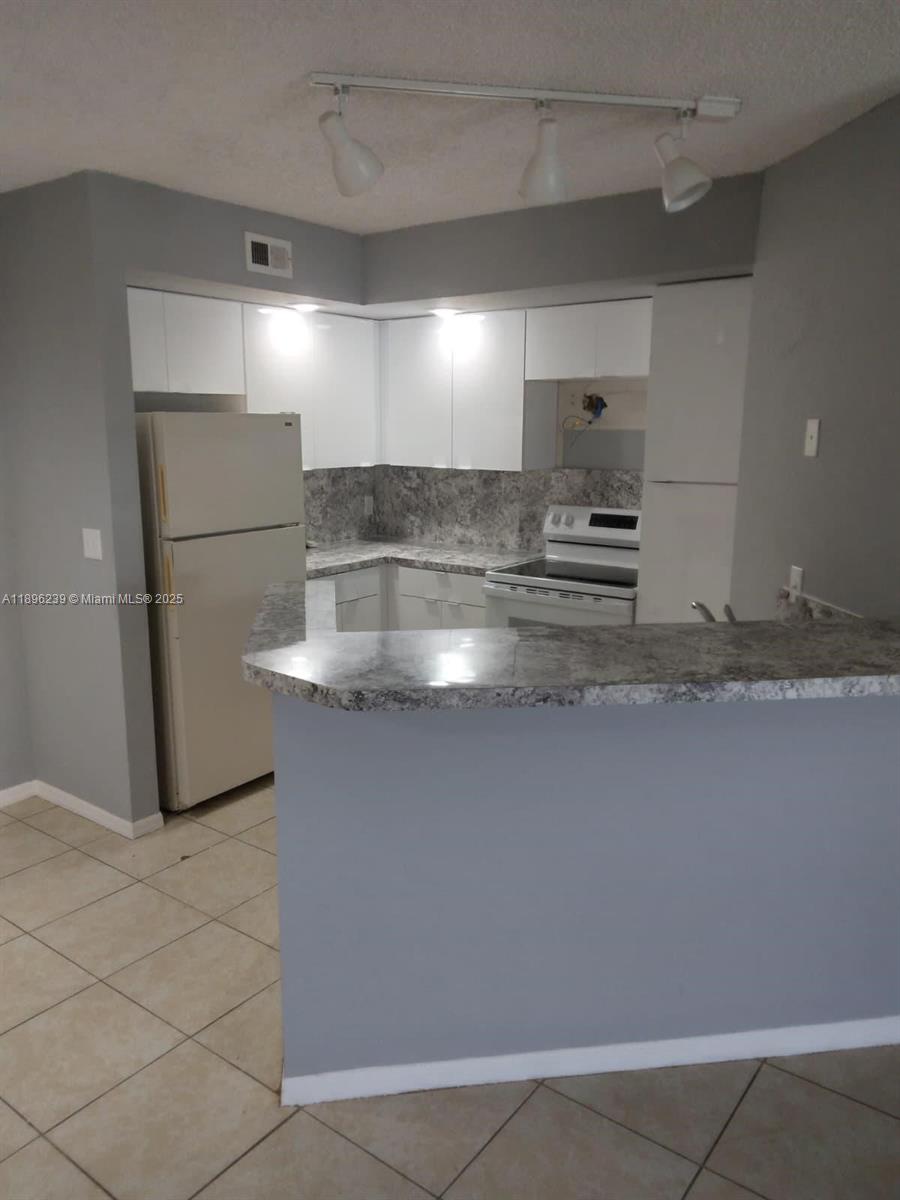 PONTE VERDE AT PALM BEACH - Residential Lease