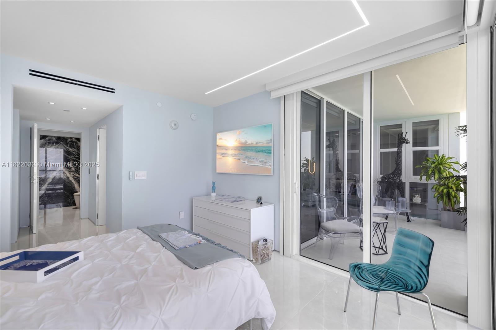 TRUMP ROYALE CONDO - Residential