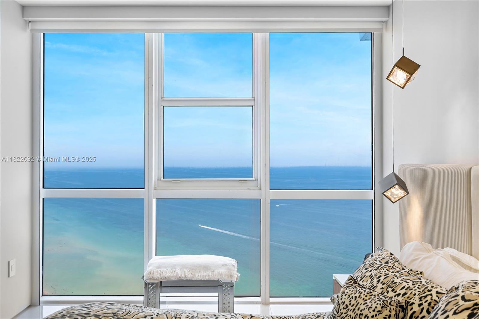 TRUMP ROYALE CONDO - Residential
