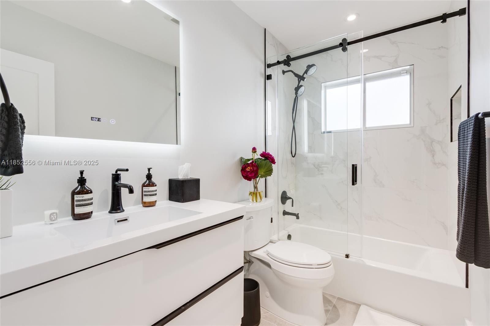 EAST SHORE CREST SEC 2 - Residential