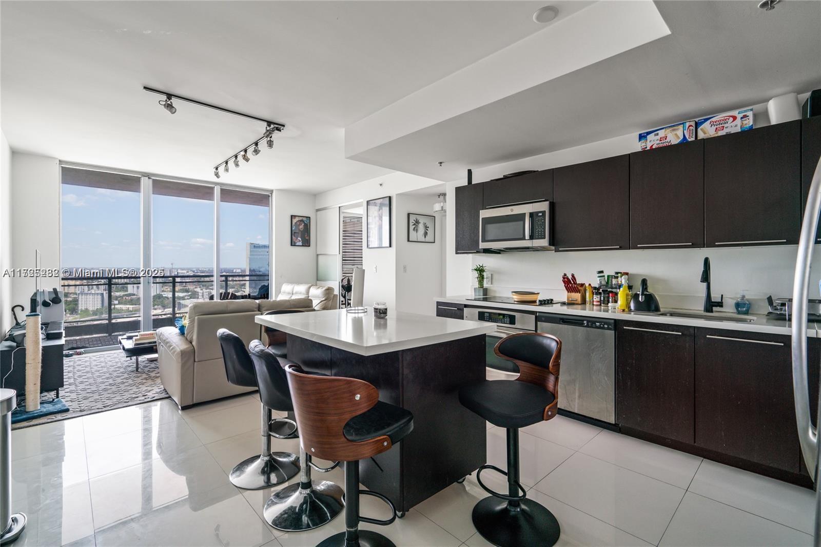 Property for Sale at 90 Sw 3rd St 2908, Miami, Broward County, Florida - Bedrooms: 2 
Bathrooms: 2  - $579,000