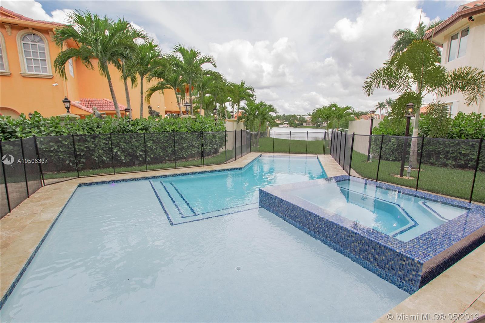 EIGHTH ADDN TO ROYAL OAKS - Residential