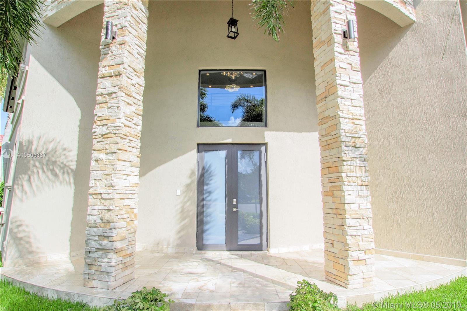 EIGHTH ADDN TO ROYAL OAKS - Residential