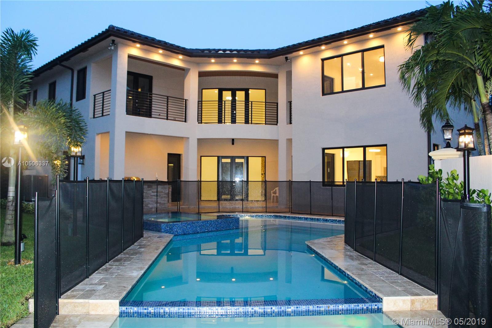 EIGHTH ADDN TO ROYAL OAKS - Residential