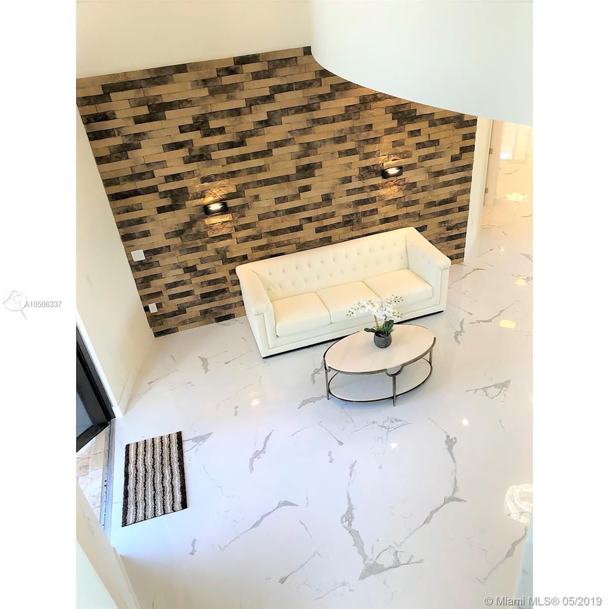 EIGHTH ADDN TO ROYAL OAKS - Residential