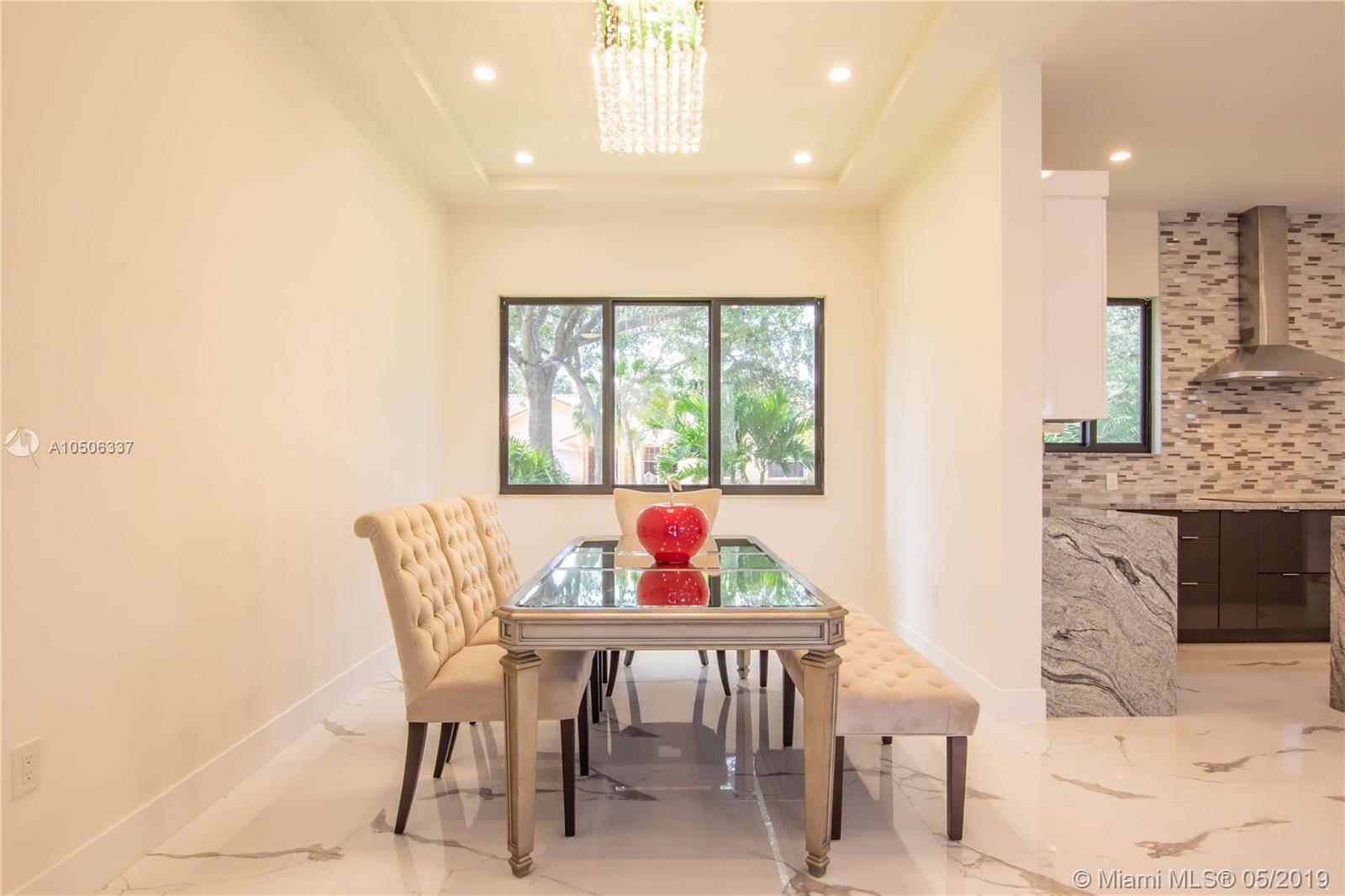 EIGHTH ADDN TO ROYAL OAKS - Residential