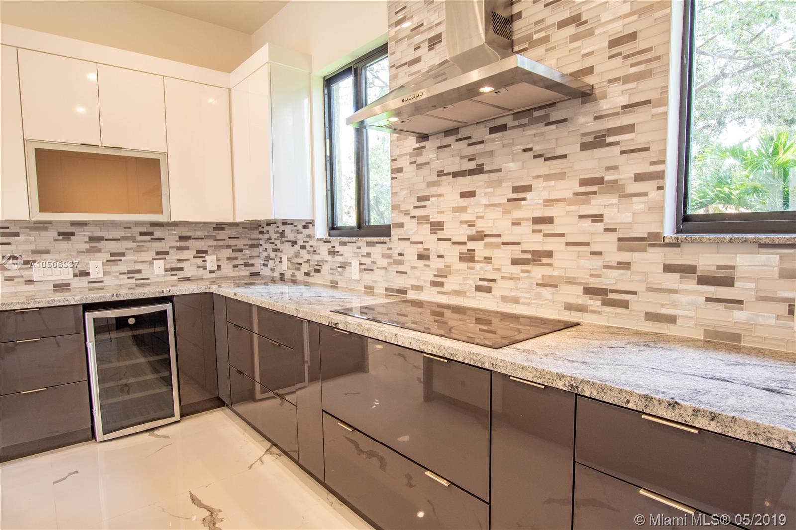 EIGHTH ADDN TO ROYAL OAKS - Residential