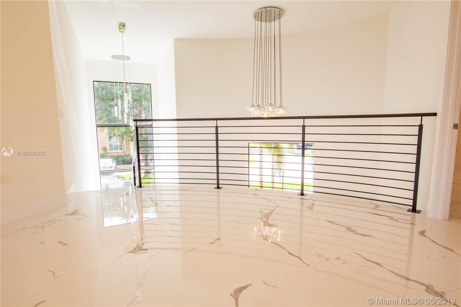 EIGHTH ADDN TO ROYAL OAKS - Residential