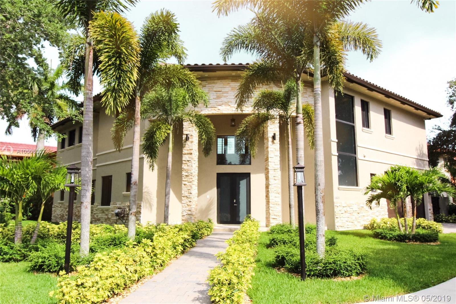 EIGHTH ADDN TO ROYAL OAKS - Residential