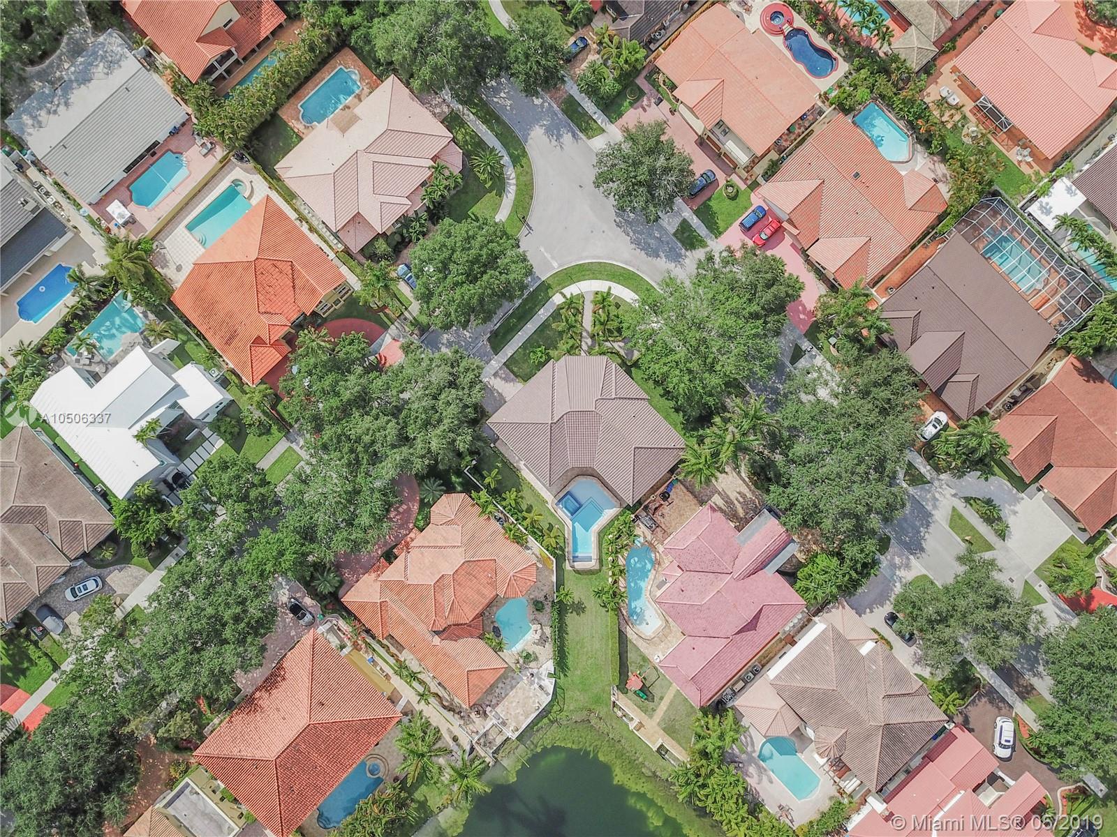 EIGHTH ADDN TO ROYAL OAKS - Residential