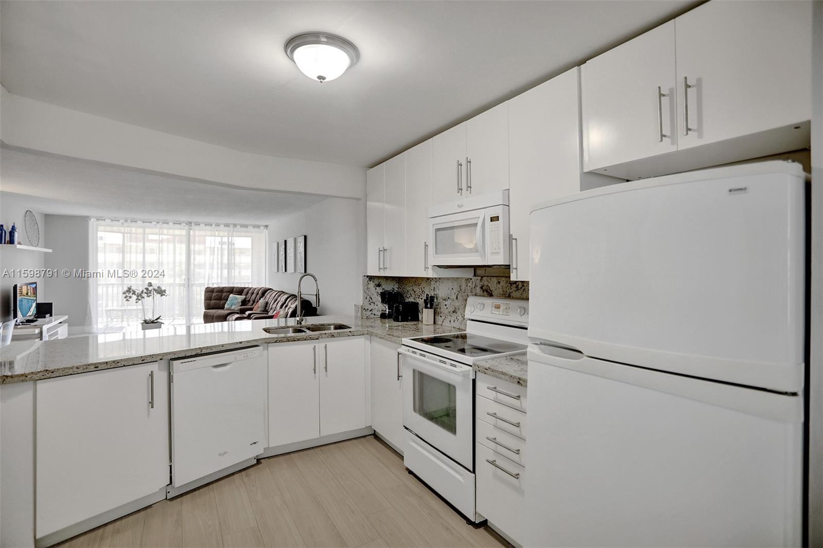 JADE WINDS GROUP - - Residential