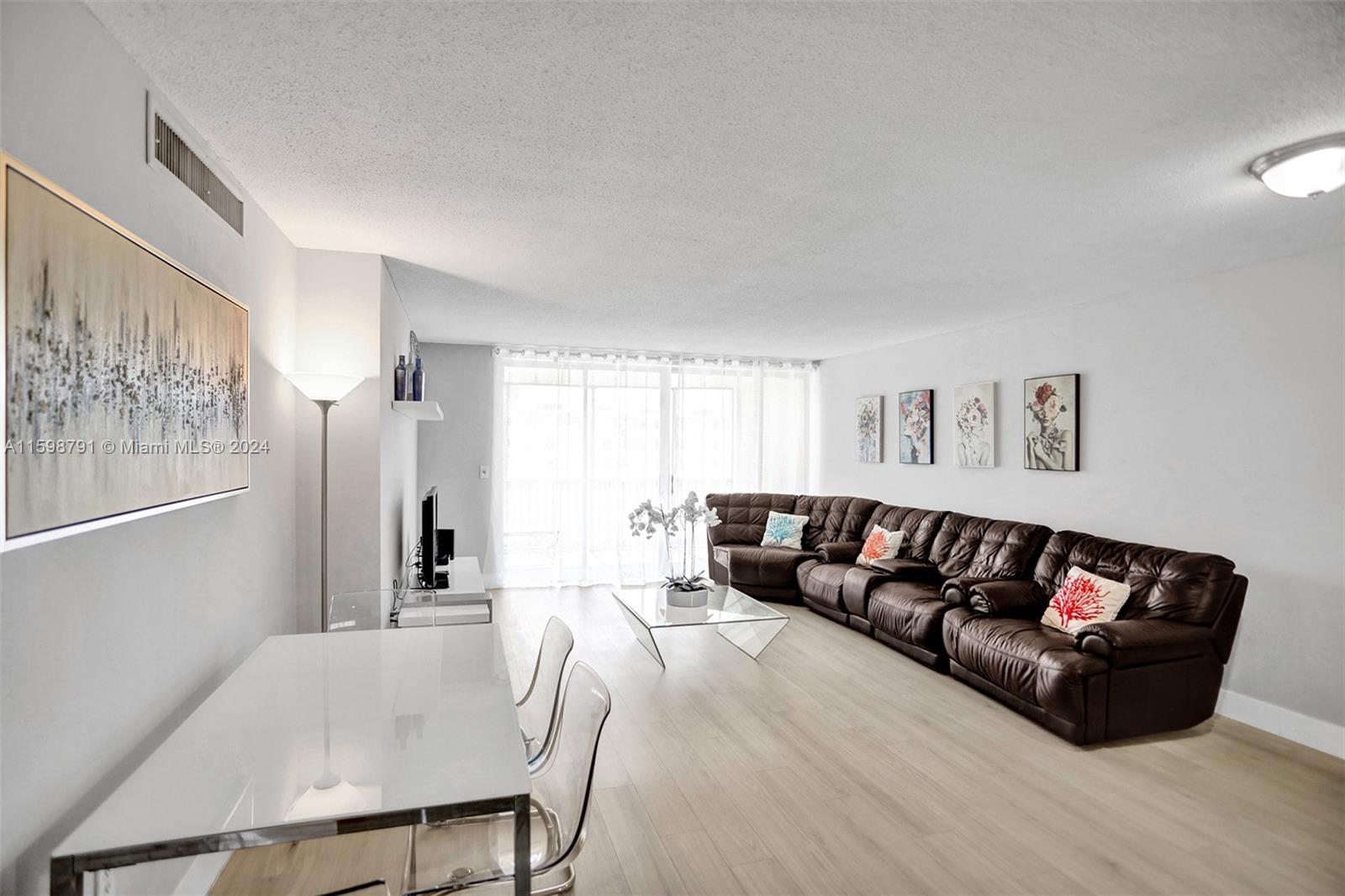 JADE WINDS GROUP - - Residential