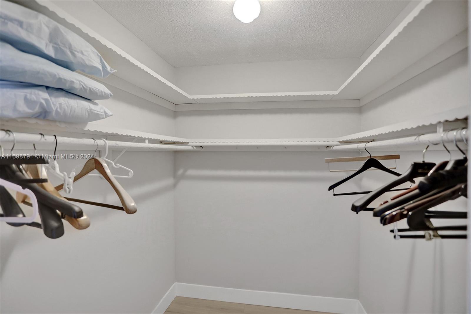 JADE WINDS GROUP - - Residential