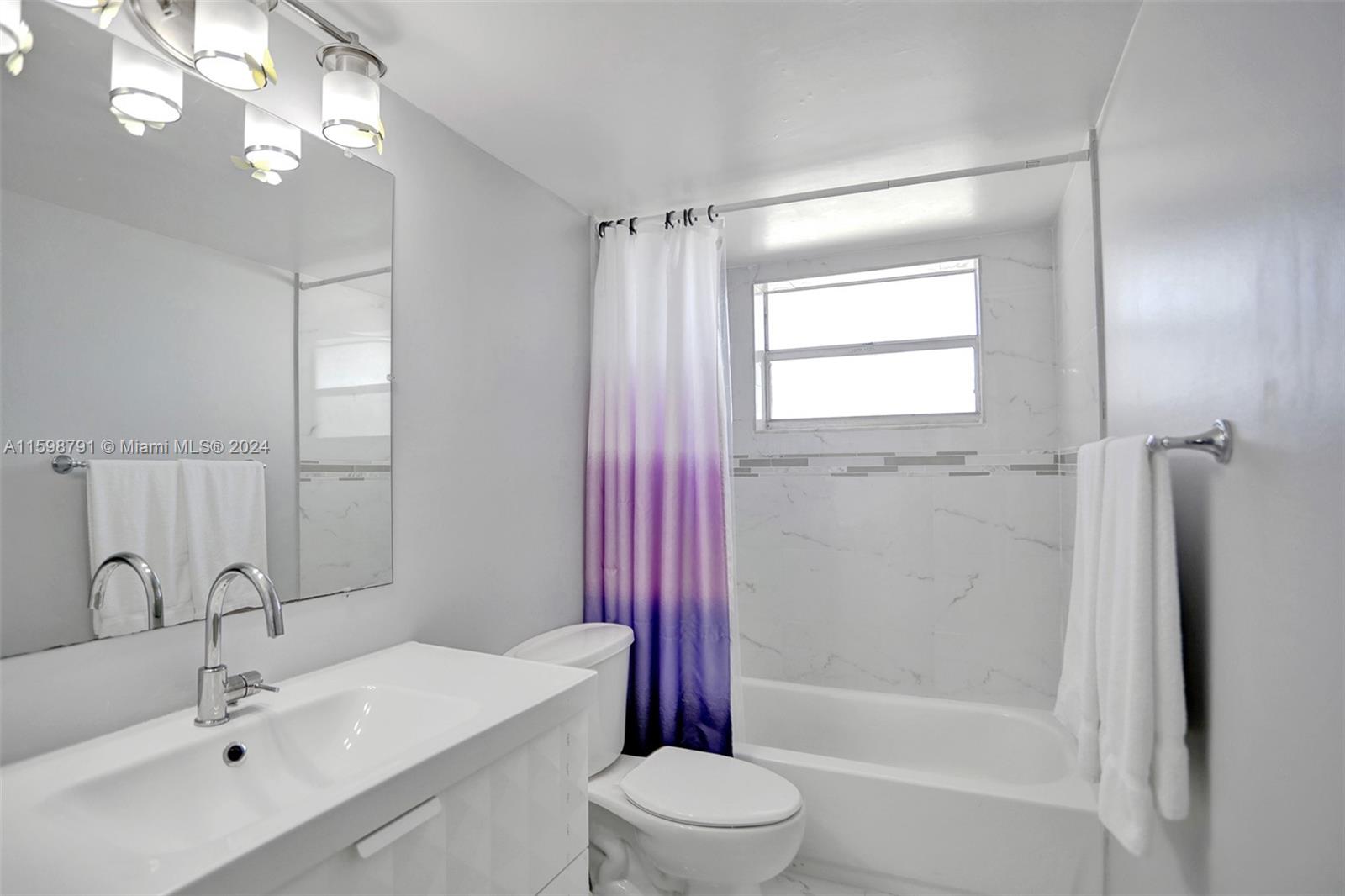 JADE WINDS GROUP - - Residential