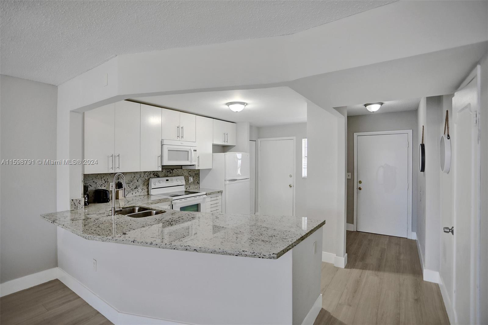 JADE WINDS GROUP - - Residential