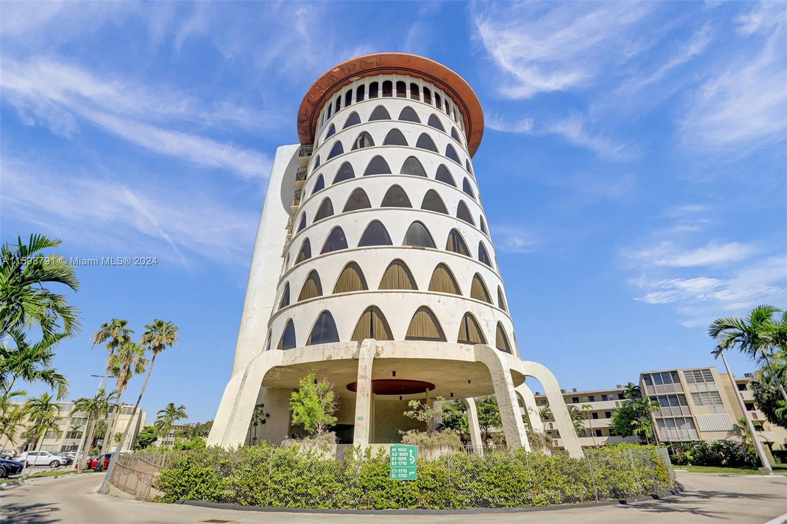 JADE WINDS GROUP - - Residential