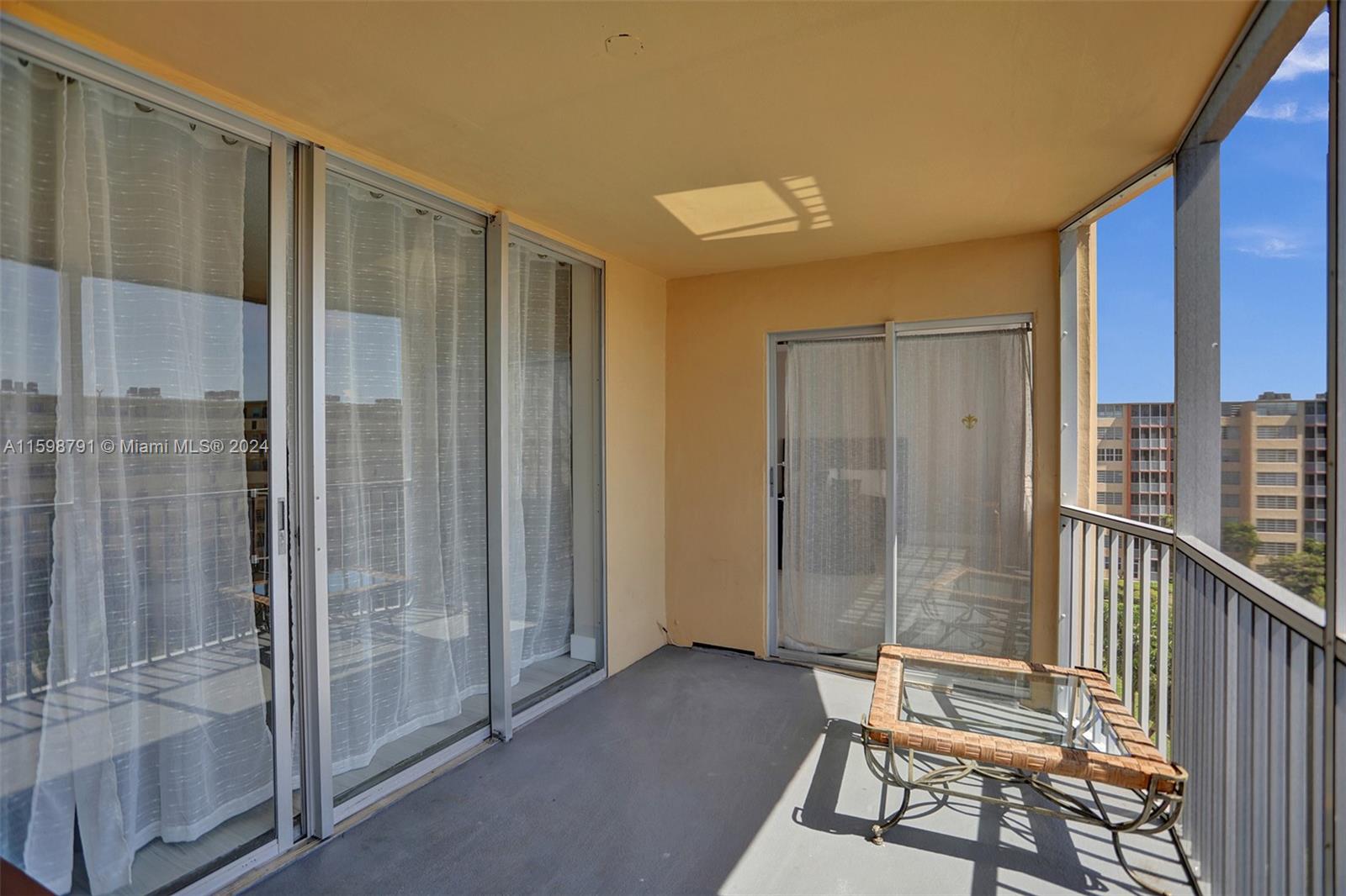 JADE WINDS GROUP - - Residential