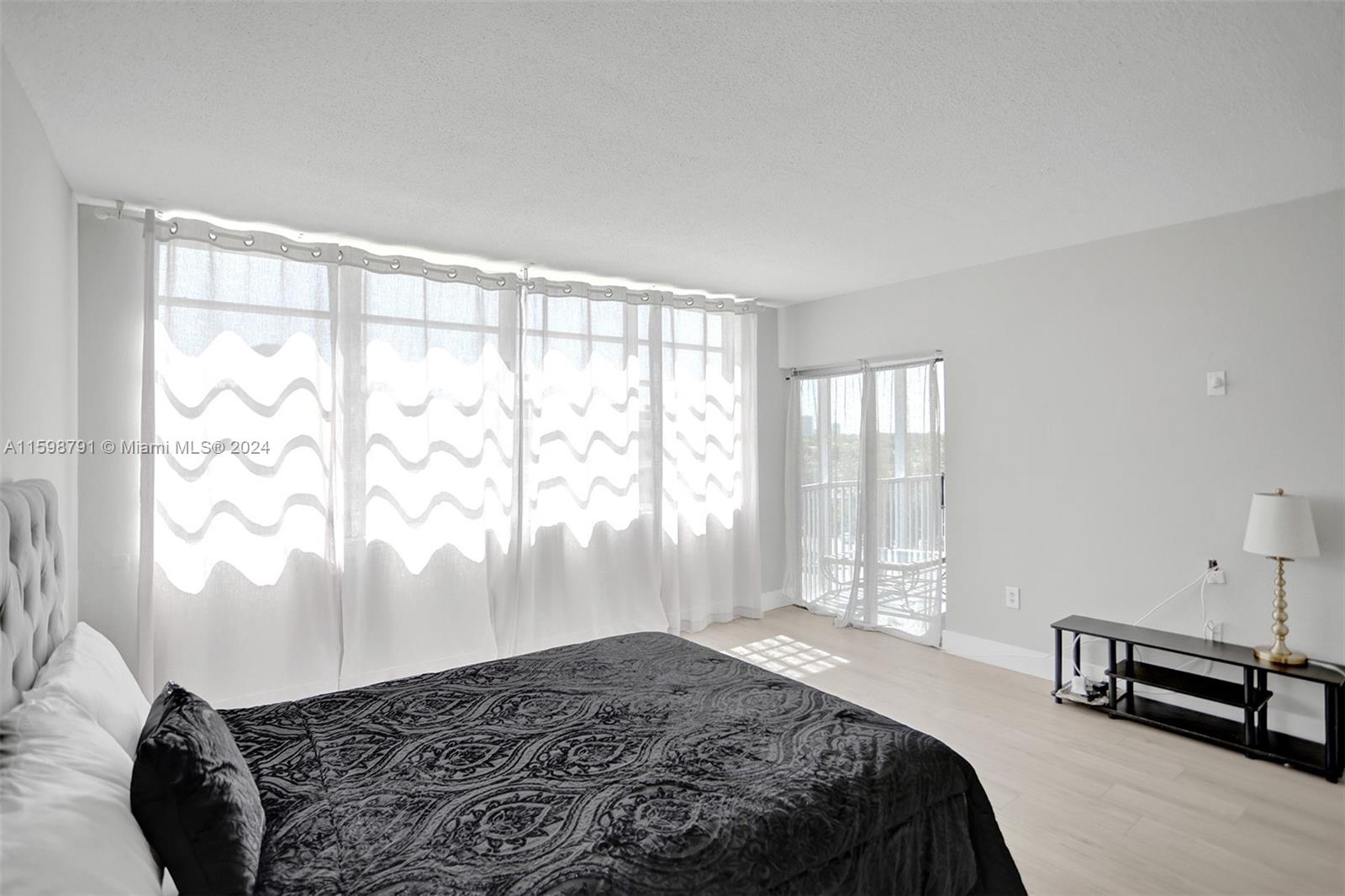 JADE WINDS GROUP - - Residential