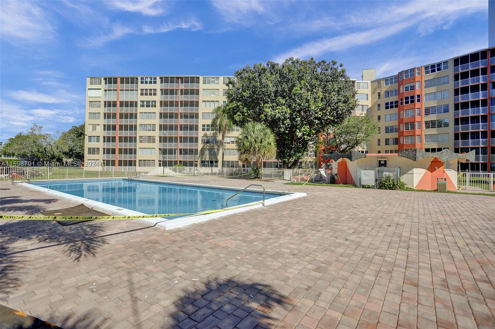 JADE WINDS GROUP - - Residential